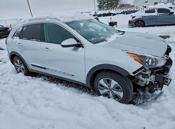 KNDCB3LC7M5480724 2021 KIA NIRO Silver Przód prawy