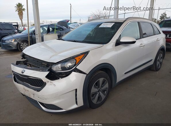 KNDCB3LC9K5337741 2019 KIA NIRO White Przód lewy