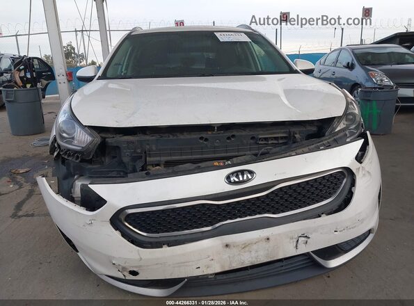 KNDCB3LC9K5337741 2019 KIA NIRO White Widok zestawu wskaźników