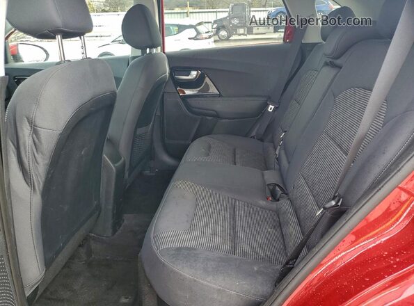 KNDCB3LCXM5463447 2021 KIA NIRO Red Widok wnętrza z tyłu