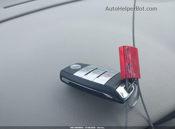 KNDCC3LD0K5327346 2019 KIA NIRO PLUG-IN HYBRID White წინა პანელის ხედი
