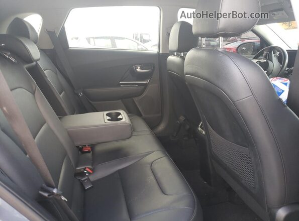 KNDCC3LD1N5523557 2022 KIA NIRO Синий Вид задней части салона