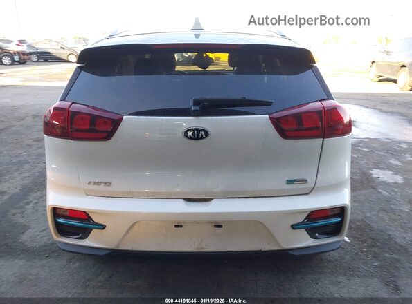 KNDCC3LG3M5107258 2021 KIA NIRO EV White 