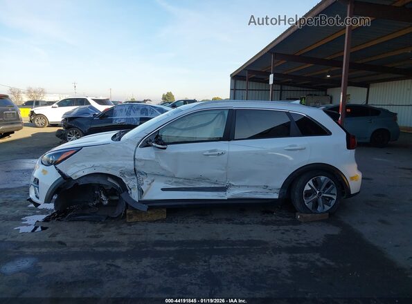 KNDCC3LG3M5107258 2021 KIA NIRO EV White 