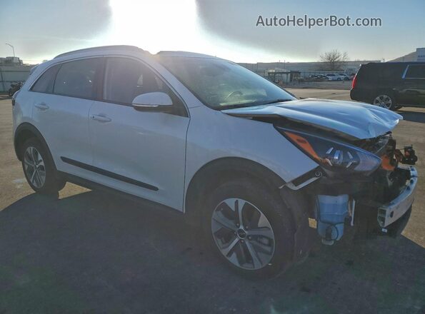 KNDCC3LG6N5142538 2022 KIA NIRO White Front right