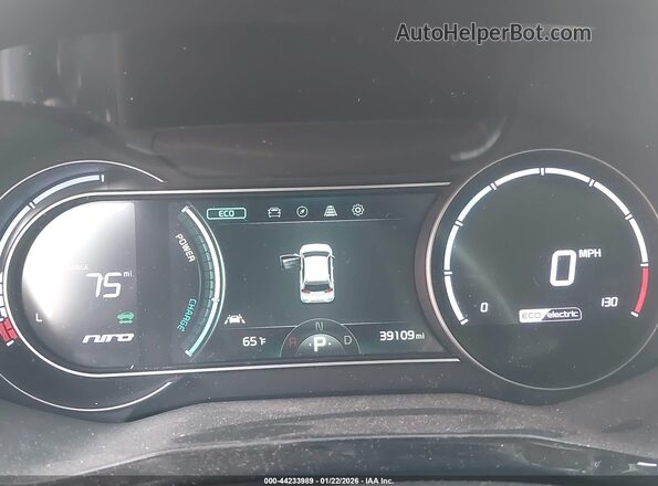 KNDCC3LG6N5148405 2022 KIA NIRO EV Black 
