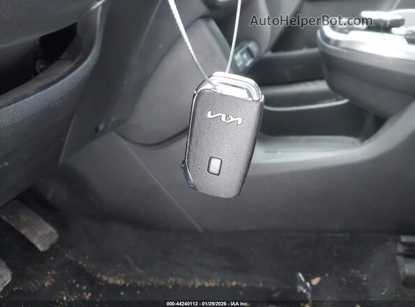 KNDCC3LG9N5142582 2022 KIA NIRO EV Red Widok deski rozdzielczej