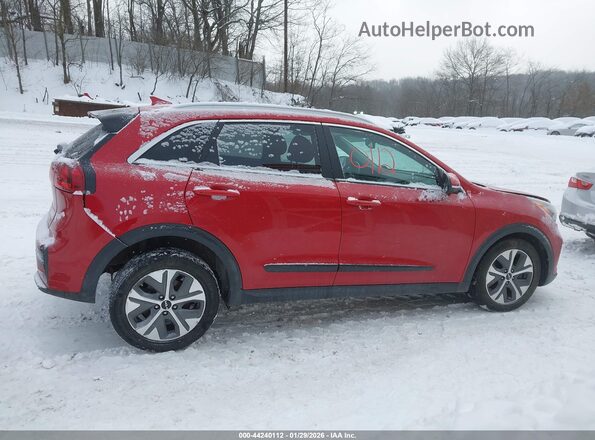 KNDCC3LG9N5142582 2022 KIA NIRO EV Red Widok wnętrza z tyłu