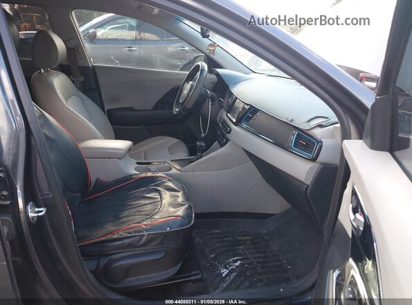 KNDCD3LD1J5187416 2018 KIA NIRO PLUG-IN HYBRID Gray Вид салону спереду