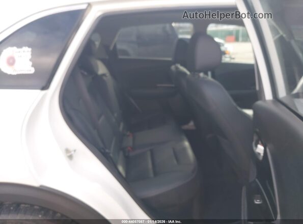 KNDCE3LC2N5529370 2022 KIA NIRO White Вид наклейки з VIN-кодом