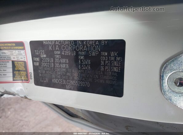 KNDCE3LC2N5529370 2022 KIA NIRO White Вид підкапотного простору