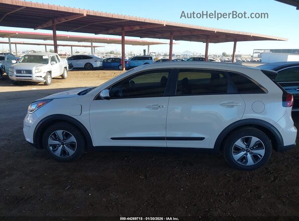 KNDCM3LD7K5299395 2019 KIA NIRO PLUG-IN HYBRID White 