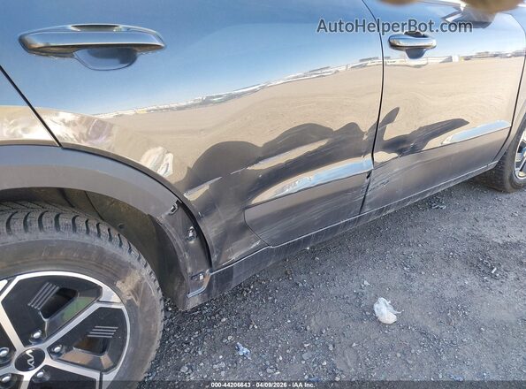 KNDCP3LE4P5111097 2023 KIA NIRO Gray 