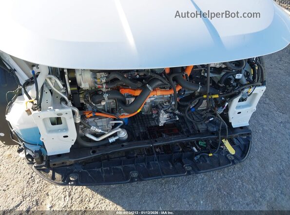 KNDCP3LE8S5304619 2025 KIA NIRO White Front view