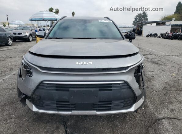KNDCS3LF0S5277195 2025 KIA NIRO Gray Front view