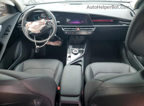 KNDCS3LF0S5277195 2025 KIA NIRO Gray Dashboard view