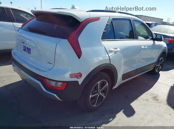 KNDCS3LF8S5235888 2025 KIA NIRO PLUG-IN HYBRID White Задня права чверть