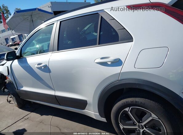 KNDCS3LF8S5235888 2025 KIA NIRO PLUG-IN HYBRID White Панорамний вид салону 360°