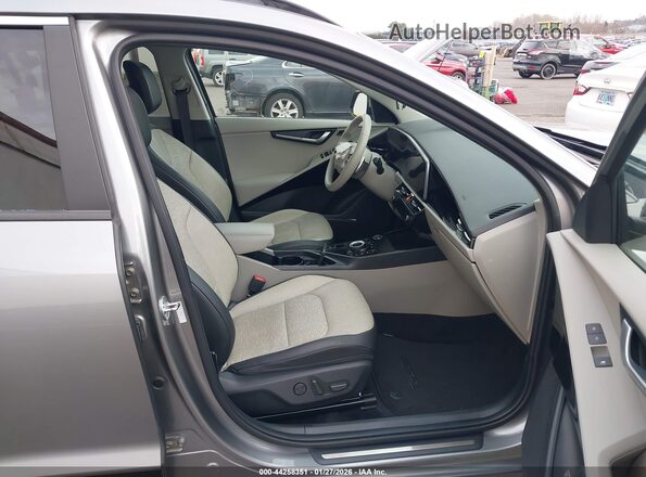 KNDCT3L18P5021170 2023 KIA NIRO EV Gray წინა სალონის ხედი