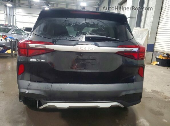 KNDEPCAA9P7348861 2023 KIA SELTOS Black Widok z tyłu