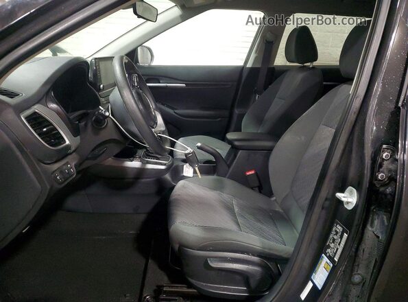 KNDEPCAA9P7348861 2023 KIA SELTOS Black Widok wnętrza z przodu