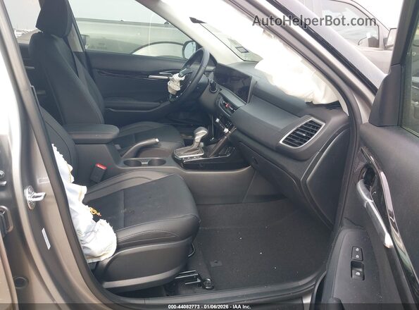KNDER2AA2T7828660 2026 KIA SELTOS Gray წინა სალონის ხედი