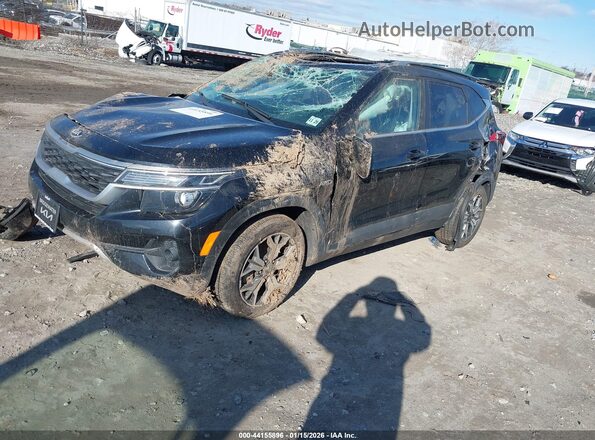 KNDERCAA5M7152308 2021 KIA SELTOS Black Vista tres cuartos delantera izquierda