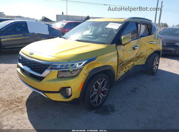 KNDETCA2XM7189512 2021 KIA SELTOS Yellow წინა მარცხენა ხედი სამი მეოთხედიდან