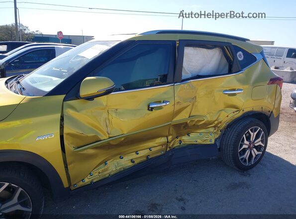 KNDETCA2XM7189512 2021 KIA SELTOS Yellow წინა ხედი