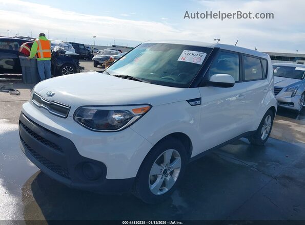 KNDJN2A27J7605093 2018 KIA SOUL White 