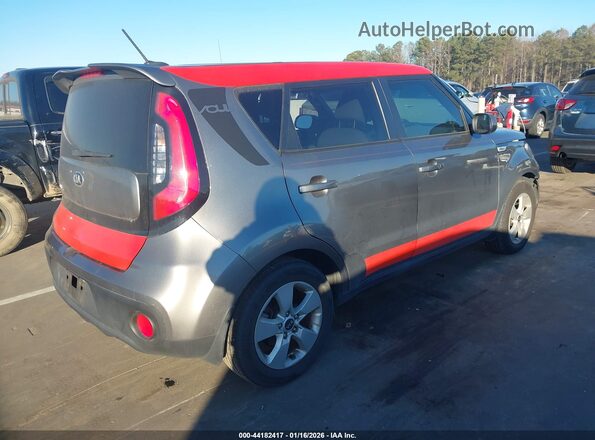 KNDJN2A2XJ7589598 2018 KIA SOUL Gray 