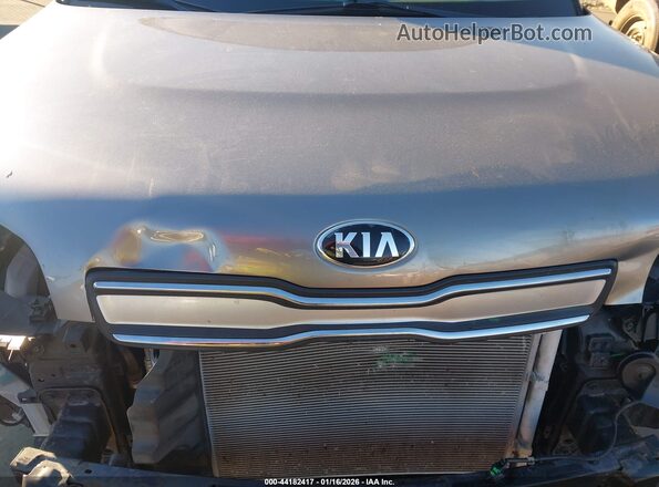 KNDJN2A2XJ7589598 2018 KIA SOUL Gray 