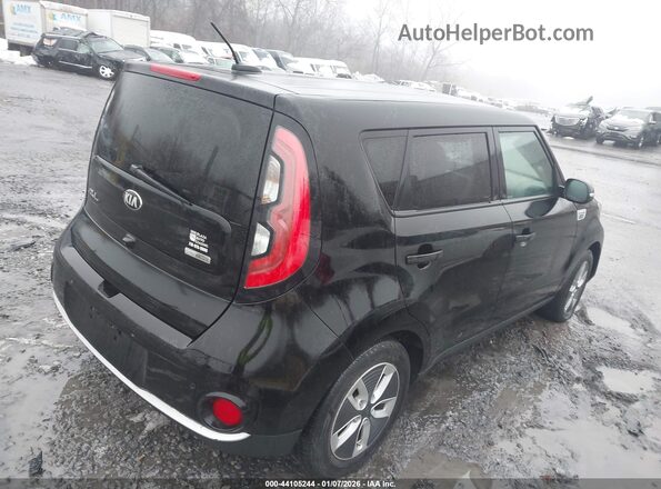 KNDJX3AE9H7025493 2017 KIA SOUL EV Черный 