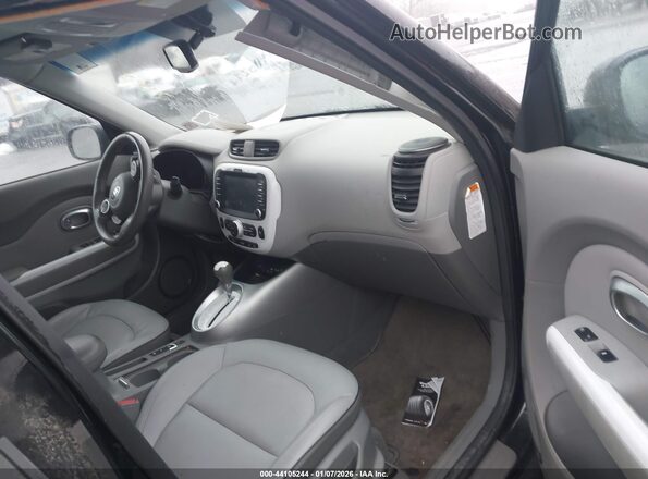 KNDJX3AE9H7025493 2017 KIA SOUL EV Черный 