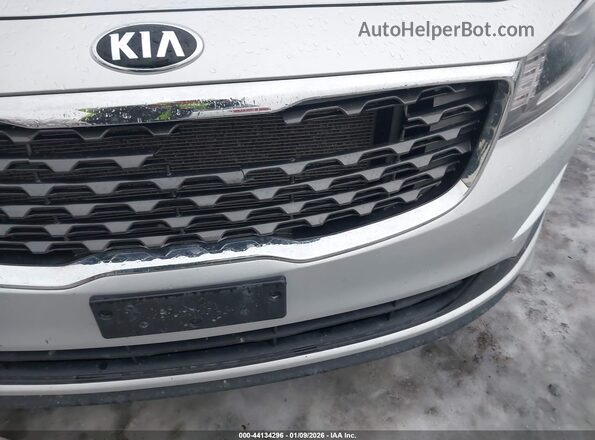 KNDMB5C1XL6659282 2020 KIA SEDONA Silver Դիմացի տեսք