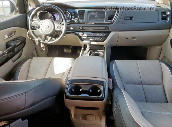 KNDMC5C13M6676147 2021 KIA SEDONA Silver Widok deski rozdzielczej