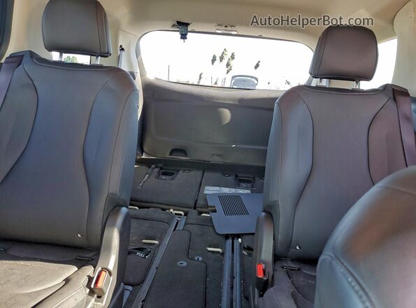 KNDNB4H30R6433320 2024 KIA CARNIVAL White Widok tylnych siedzeń