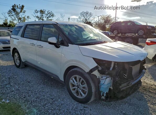 KNDNB4H32P6244147 2023 KIA CARNIVAL White Front right