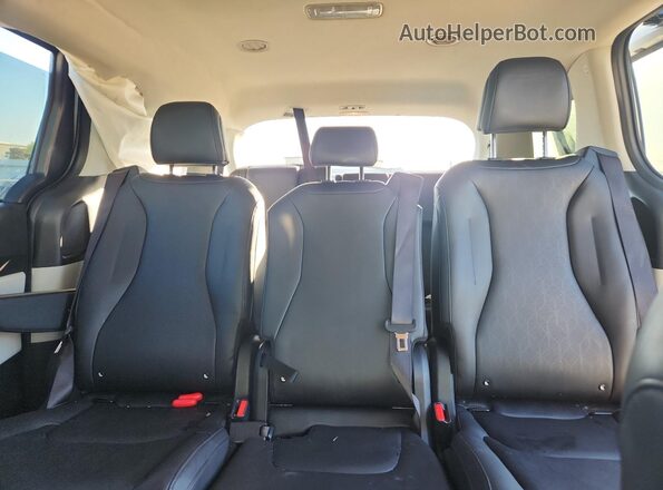 KNDNB4H35R6389783 2024 KIA CARNIVAL White Հետևի նստատեղերի տեսք