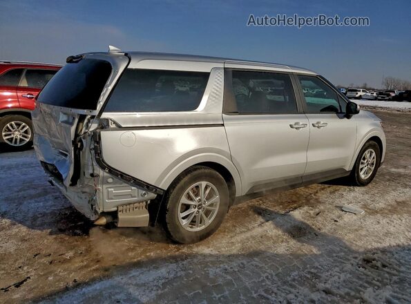KNDNB4H39P6264539 2023 KIA CARNIVAL Серебряный Задняя правая четверть