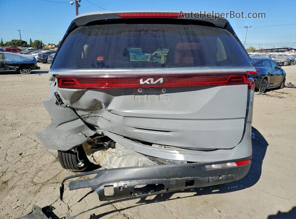 KNDNE5H30N6189286 2022 KIA CARNIVAL Silver Rear view