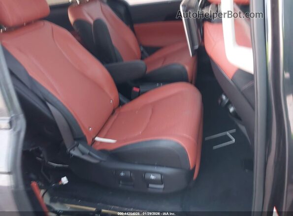 KNDNE5H32P6224882 2023 KIA CARNIVAL MPV Black Vista de la etiqueta del VIN
