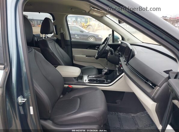 KNDNE5H36P6201573 2023 KIA CARNIVAL MPV Green Front interior view