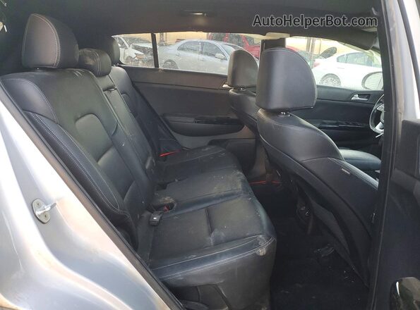KNDP6CAC4N7958757 2022 KIA SPORTAGE Silver Vista interior trasera