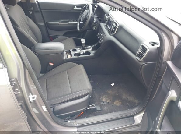 KNDPM3AC8J7454082 2018 KIA SPORTAGE Silver 