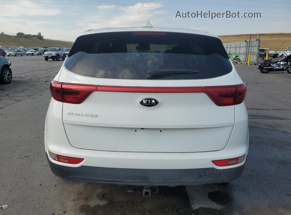 KNDPMCAC1J7433056 2018 KIA SPORTAGE White Vista trasera