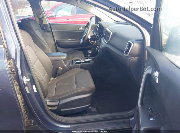 KNDPMCAC2N7980049 2022 KIA SPORTAGE Gray Вид салону спереду