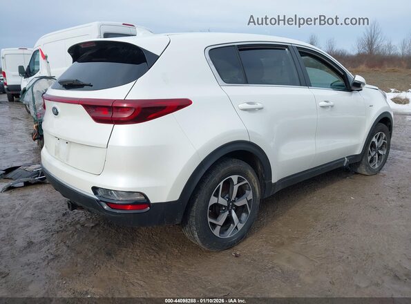 KNDPMCAC8M7917438 2021 KIA SPORTAGE White 