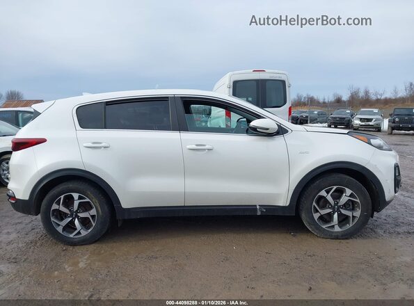 KNDPMCAC8M7917438 2021 KIA SPORTAGE White 