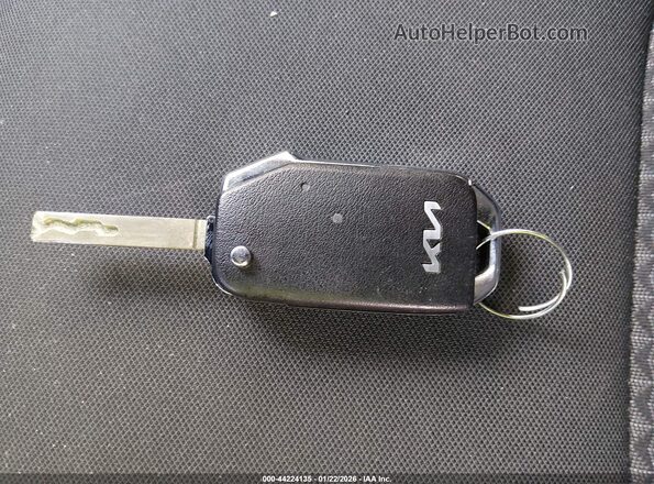 KNDPUCAGXP7095989 2023 KIA SPORTAGE HYBRID Silver Dashboard view